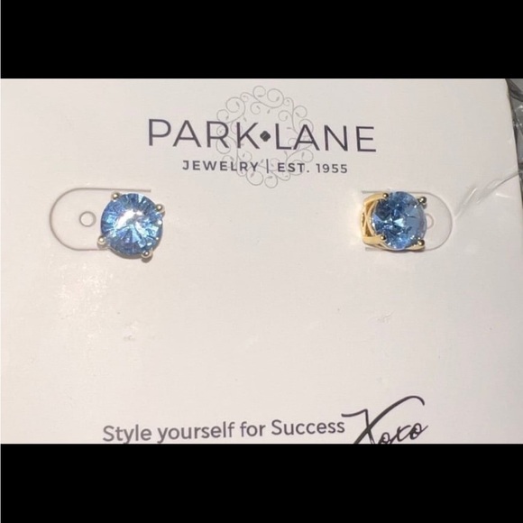 Impression Studs - Blue - with gold base by Park Lane - Picture 4 of 8